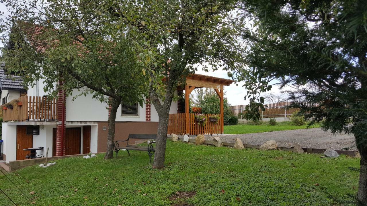 Вилла Kuca Za Odmor Vinica Breg Вараждин Экстерьер фото